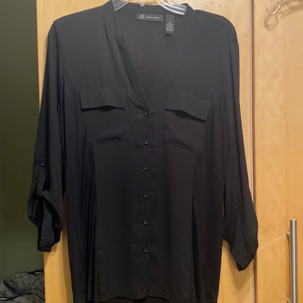 Women’s black top